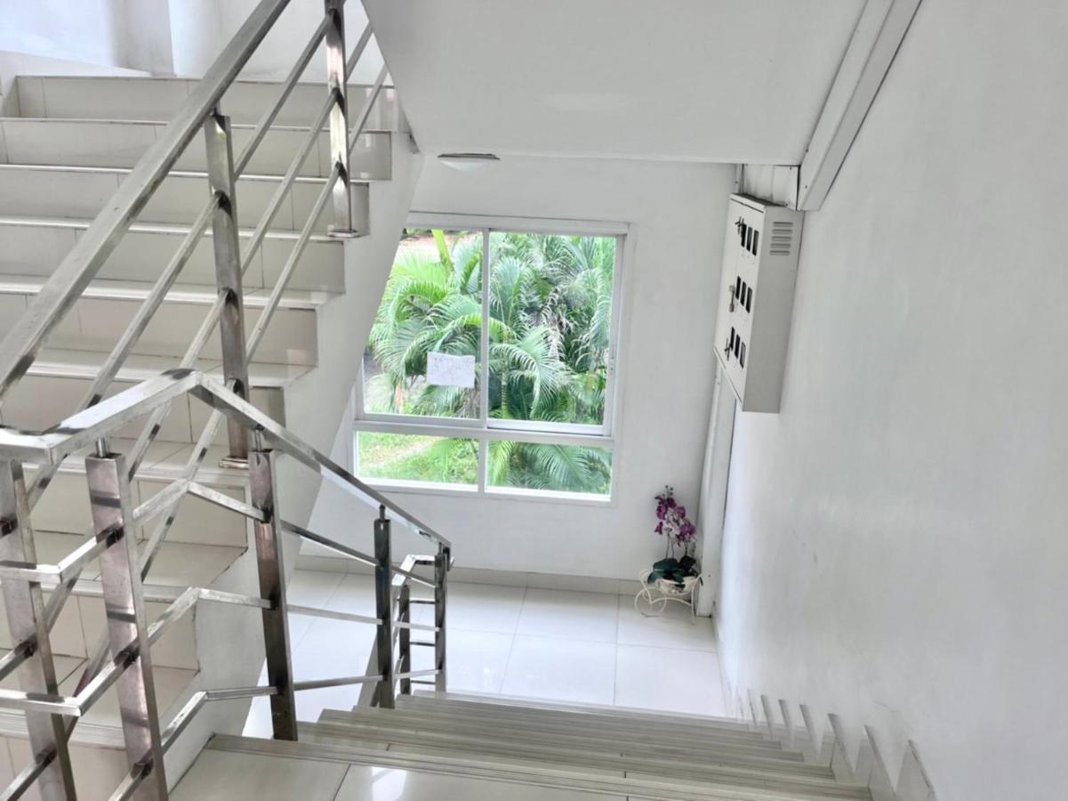 8 Residence Μπανγκόκ Εξωτερικό φωτογραφία